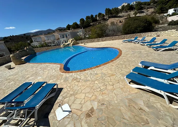Cala-Azul Y Jacuzzi