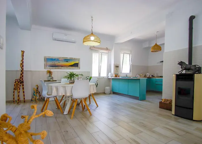 Mediterranean Beach Retreat Spacious 2 Bedroom Home With Patio And Sea Views